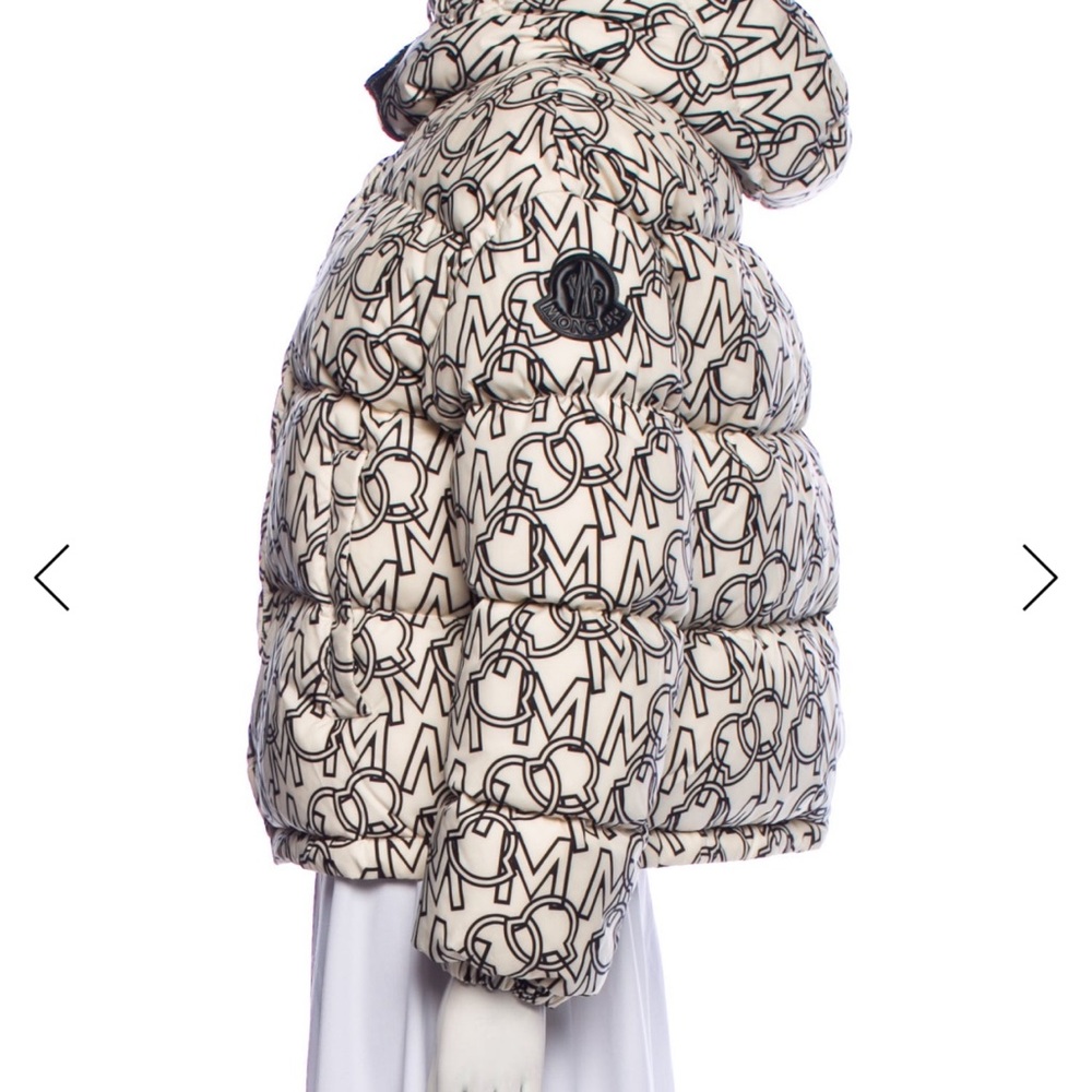 Moncler  Graphic Puffer Jacket - Black and Cream white